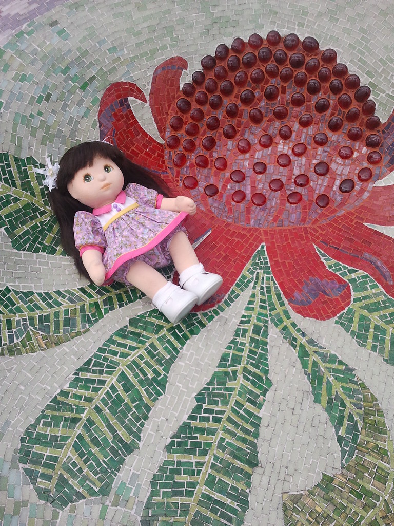 Turner's mosaic waratah Cynthia Turner, a Sydney based m… Flickr