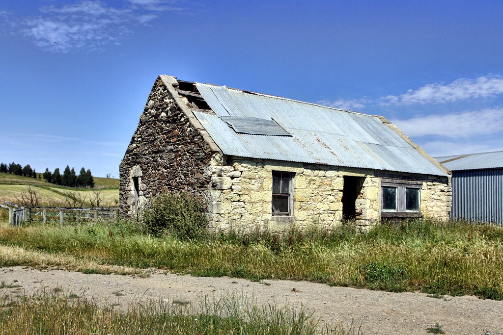 Old house, Palmerston, Otago. New Zealand. brian nz Flickr