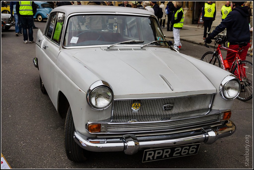 Austin Cambridge A parade of cars in Oxford's Broad Street… Flickr