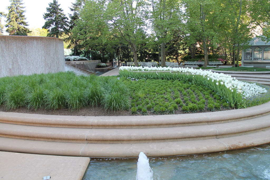 06.WaterPark.CrystalCity.VA.13April2012 CRYSTAL CITY WATER… Flickr