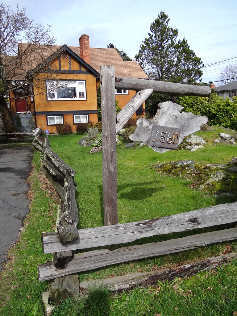 House with Fence Along Cedar Hill XRoad Victoria BC… Flickr