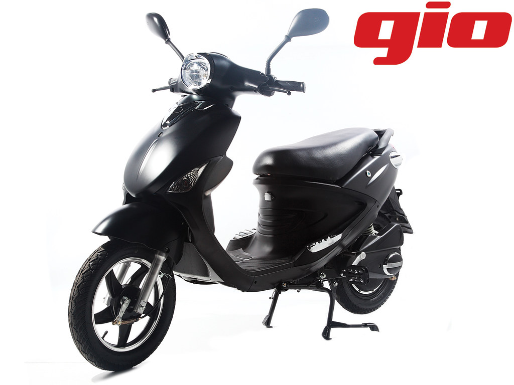 2013 GIO Italia (MK) 500w+ Premium Electric Scooter a photo on Flickriver