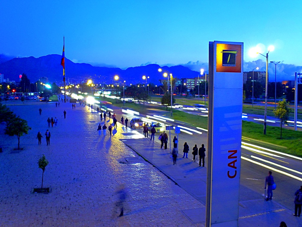 Estación de Transmilenio CAN Bogotá, Colombia, avenida el … Flickr