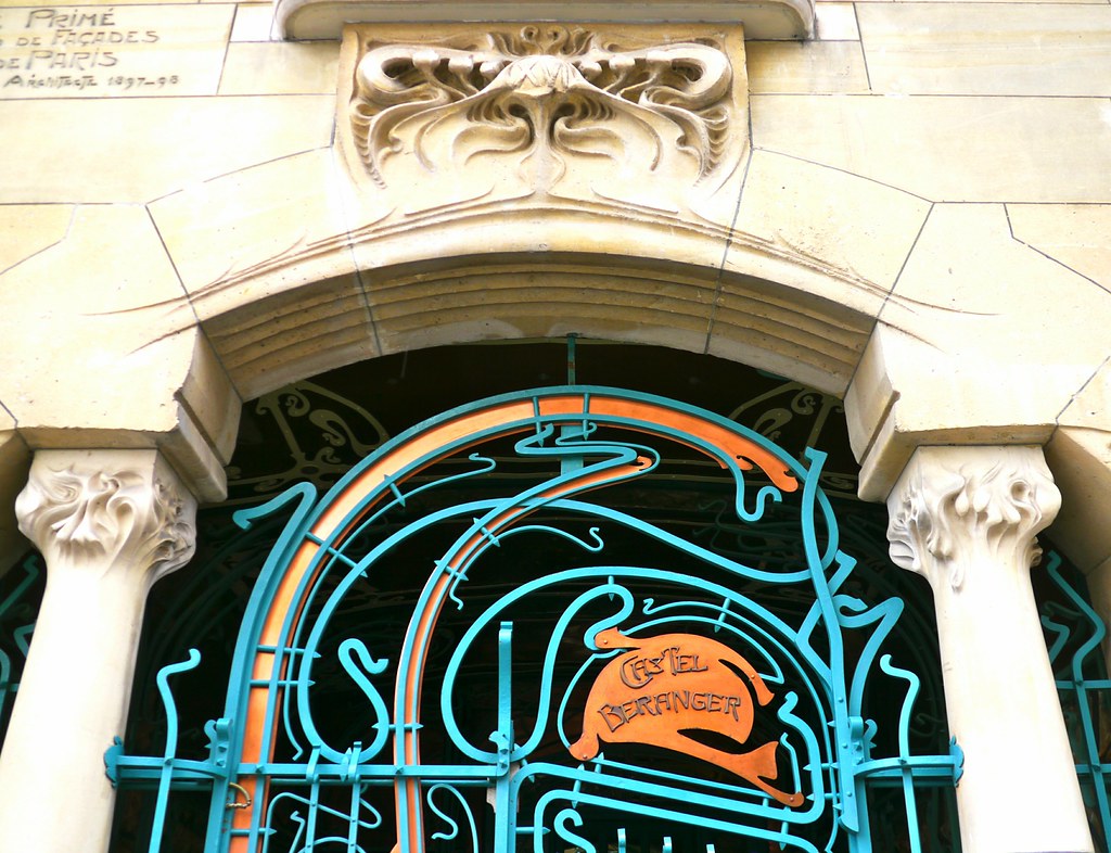 Paris, rue Jean de La Fontaine, Castel Béranger, Hector Gu… Flickr