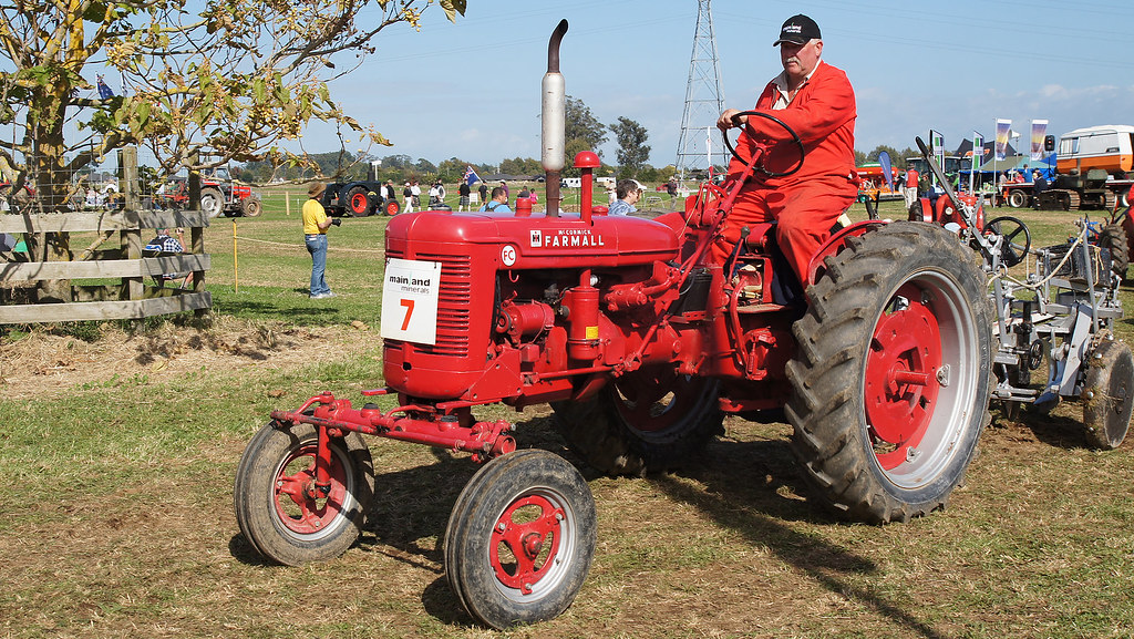 French Built Farmall FC Tractor. 2012 New Zealand Ploughin… Flickr