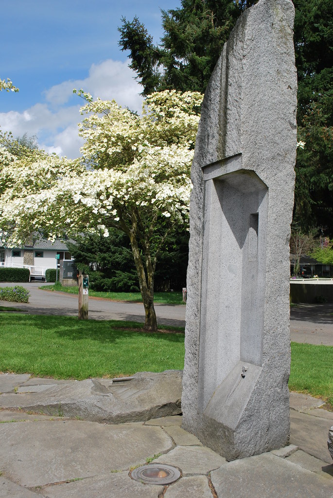 DSC_0277 Issaquah Public Art Issaquah, WA 2012 Photo by La… Flickr