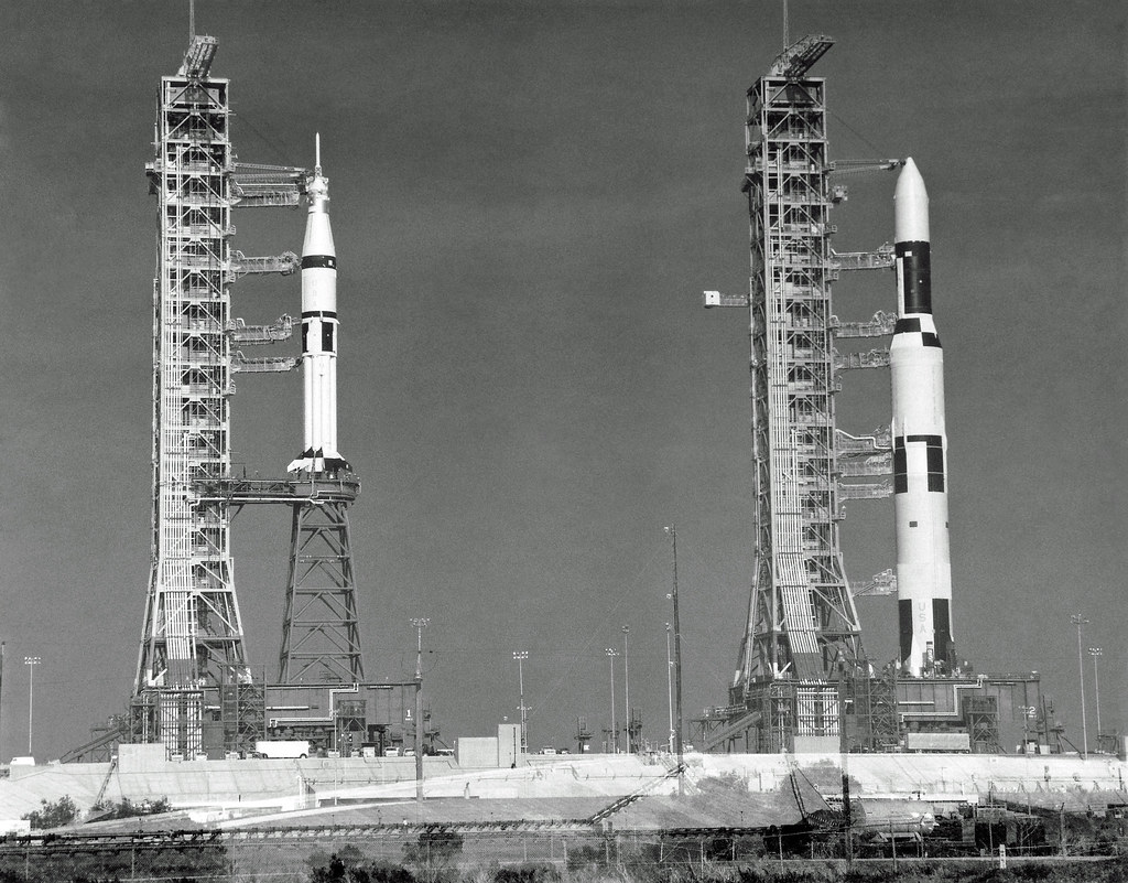 Skylab 2/Saturn 1b rocket and Skylab 1/Saturn 5 rocket wit… Flickr