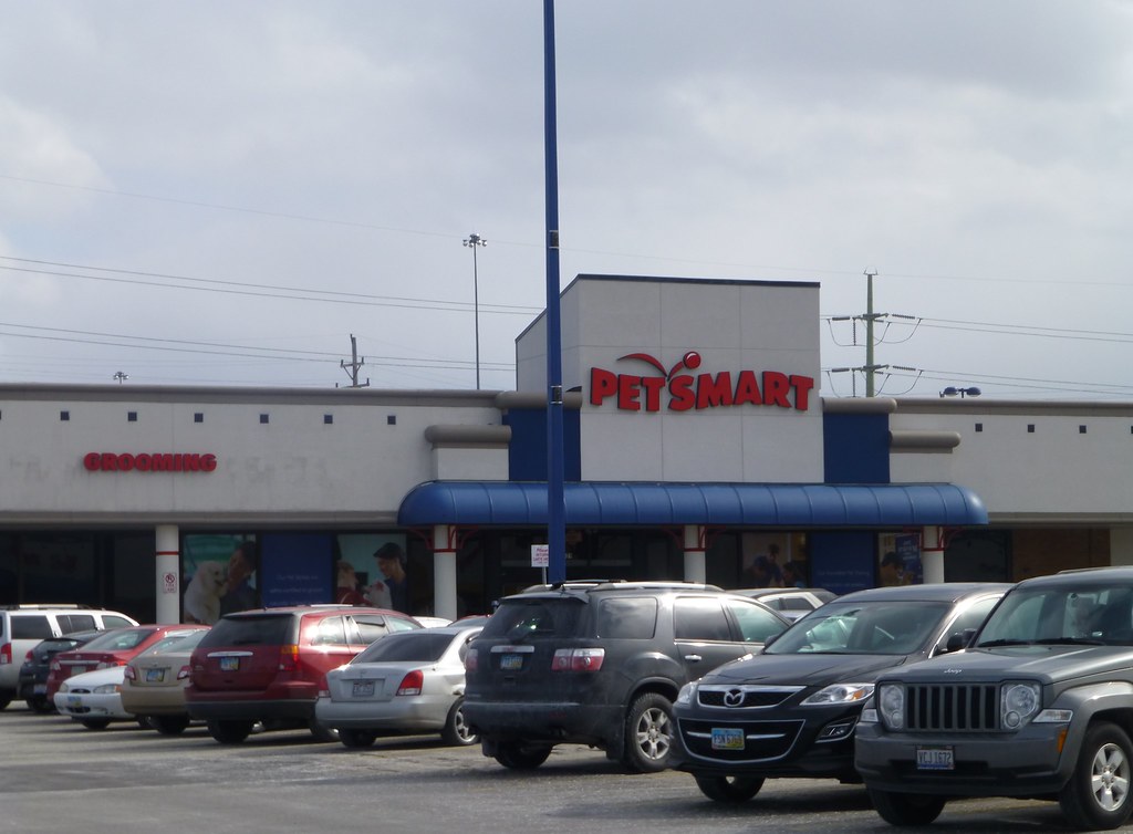 Petsmart in Mayfield Heights, Ohio Golden Gate Shopping Ce… Flickr