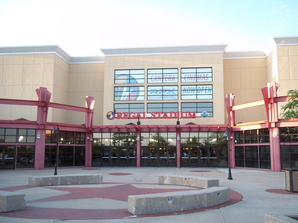 Regal Cantera (Warrenville, IL) Corey Seeman Flickr