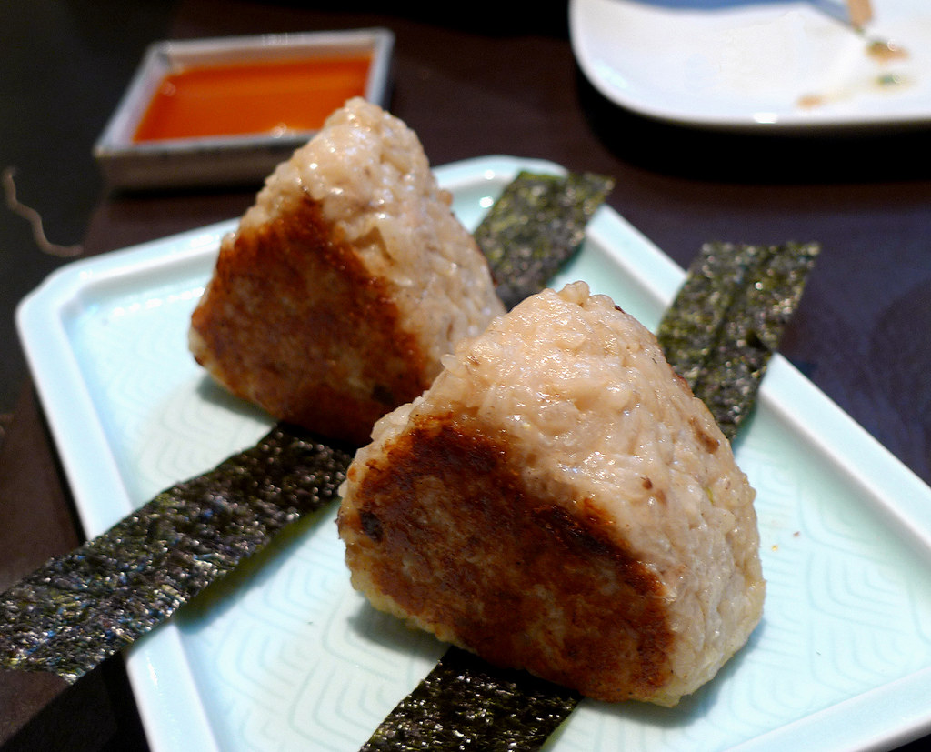 Can Kenji (2013) Onigiri de risotto de boletus. Un cremoso… Flickr