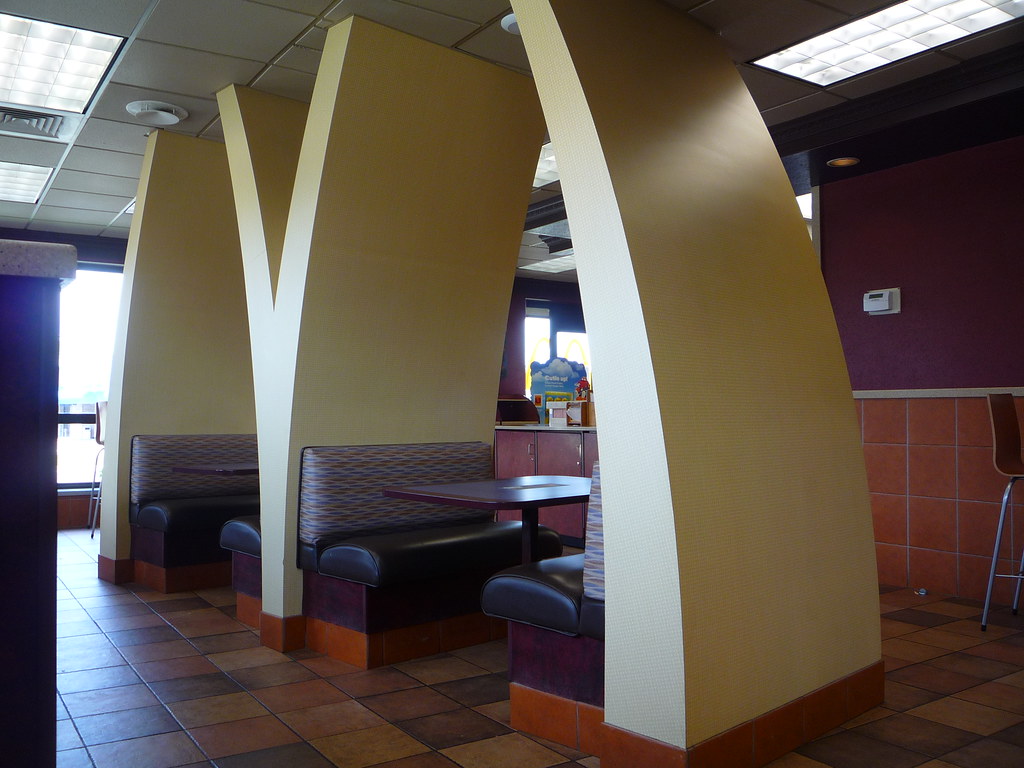Giant golden arches McDonald's, West Chester Twp, OH (13… Flickr