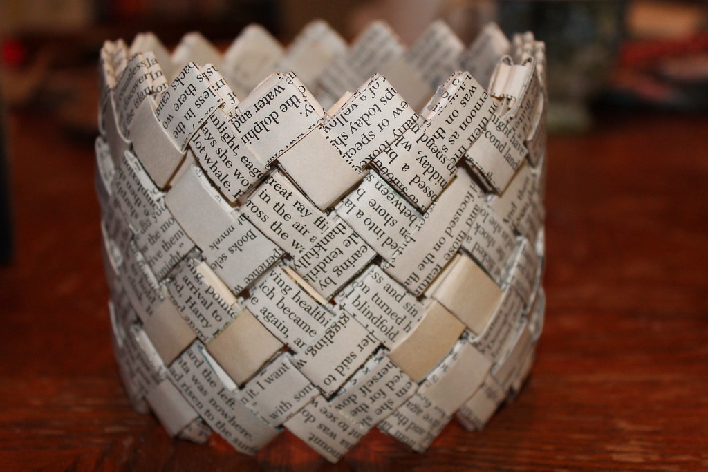 Woven Paper basket Samantha Flickr