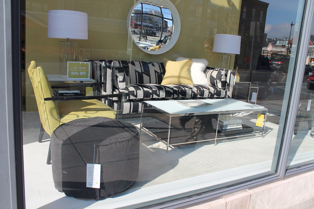 03.MGBW.1526.14thStreet.NW.WDC.6February2013 Windows / Log… Flickr