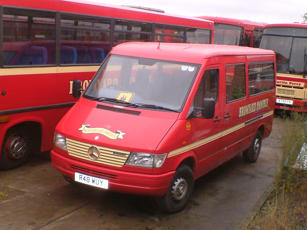 Bromyard Omnibus R48WUY Richard Cutler Flickr