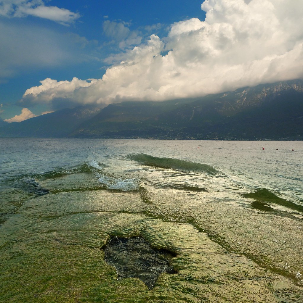 Lake Garda where air meets water © all rights reserved by … Flickr