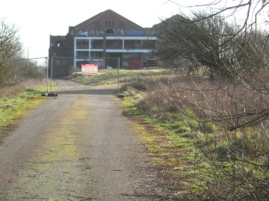 Power House 2007 02 14 Hogshill Lane 2 The large, somewhat… Flickr