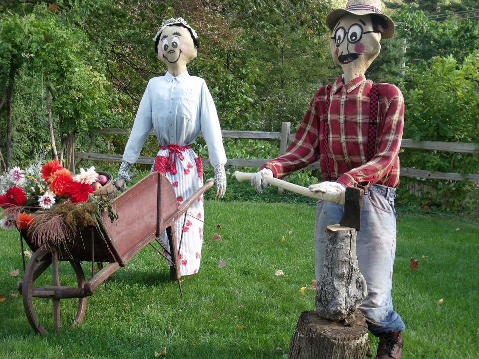 168221_234347416668641_1423075099_n Chester NH Scarecrows … Flickr