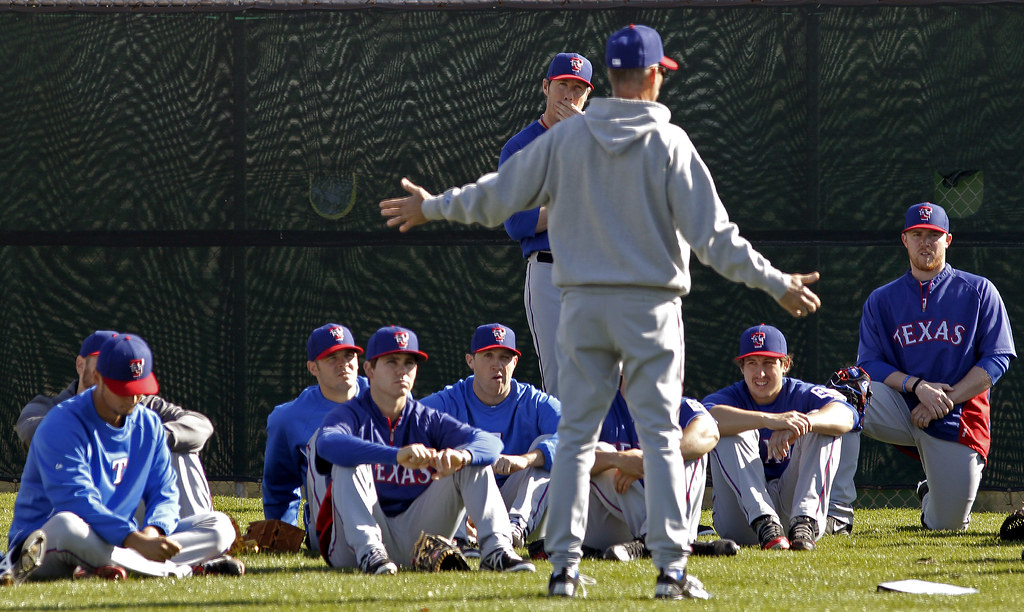0222 Rangers 09 Rangers pitching coach Mike Maddux talks t… Flickr