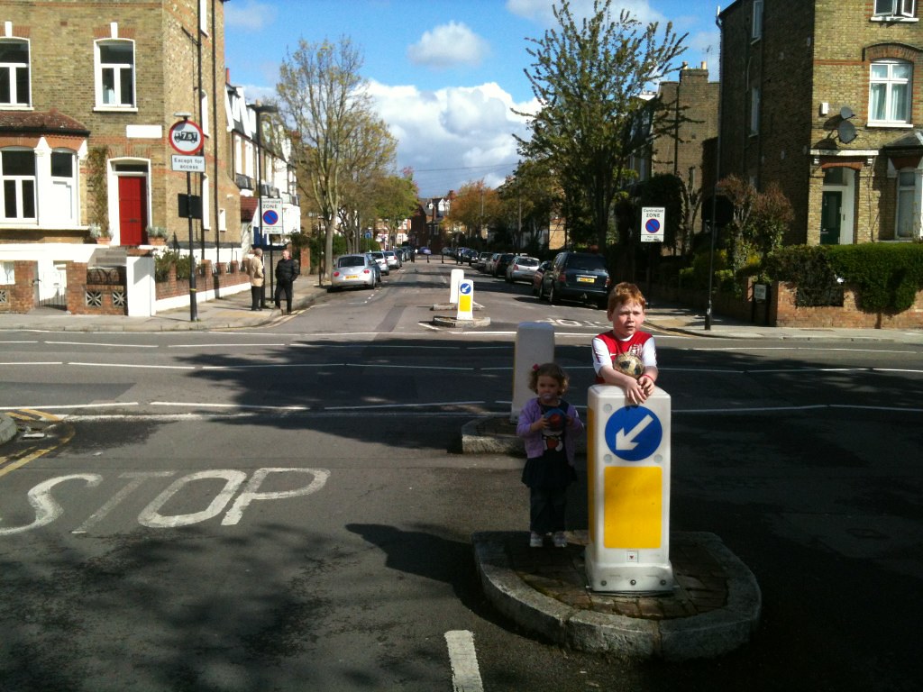 Dalmeny Road crossing Tufnell Park Road tpc2s Flickr