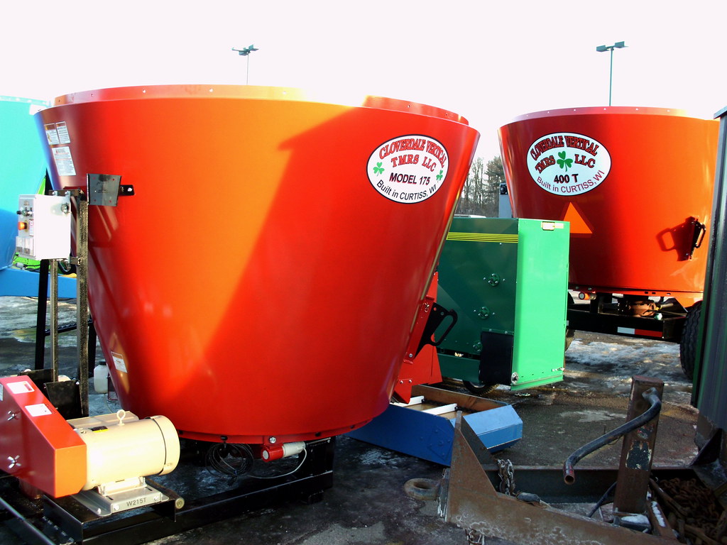 Cloverdale TMR Mixers Models 174 And 400T. Mark Flickr