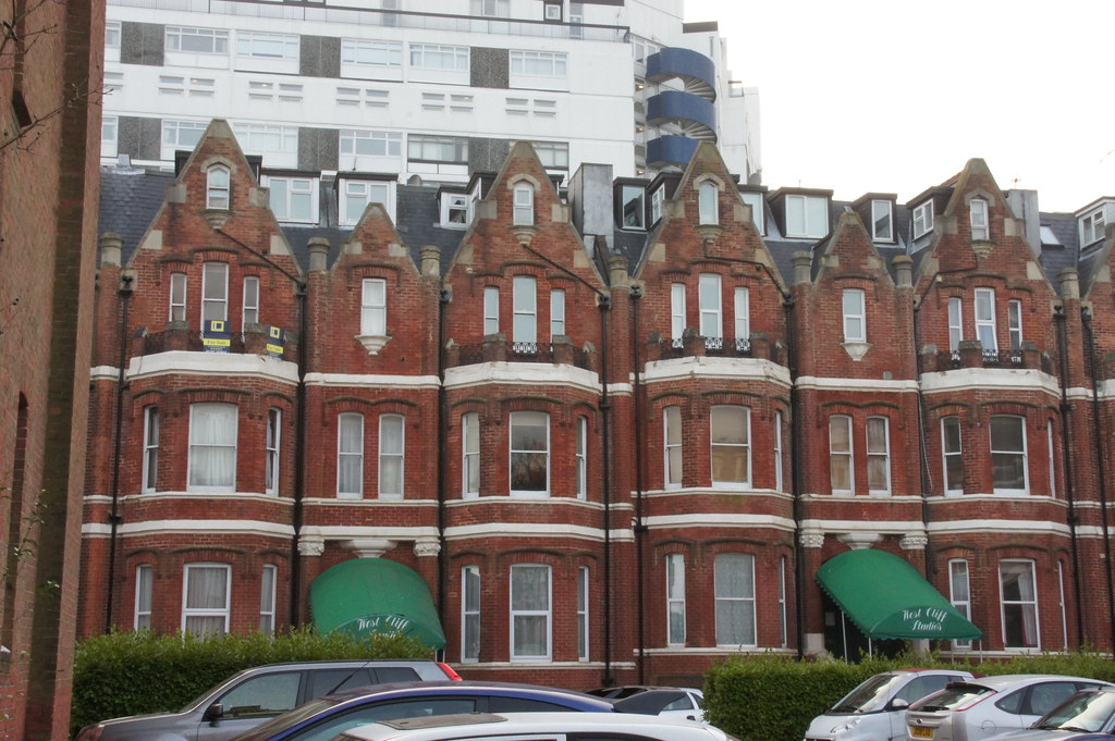 West Cliff Studios, Durley Gardens, West Cliff, Bournemout… Flickr