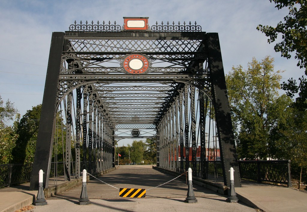 Wells St Bridge Fort Wayne, IN The magnificent 1884 Wells… Flickr