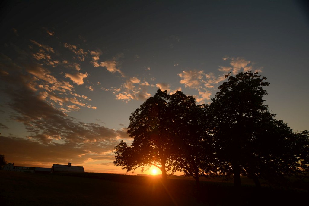 2016_0818Sunset0001 Cornish, Maine. Sunset at Highland Far… Lou