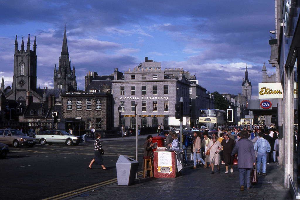 Union Street, Aberdeen, 1987 Looking eastwards across Unio… Flickr