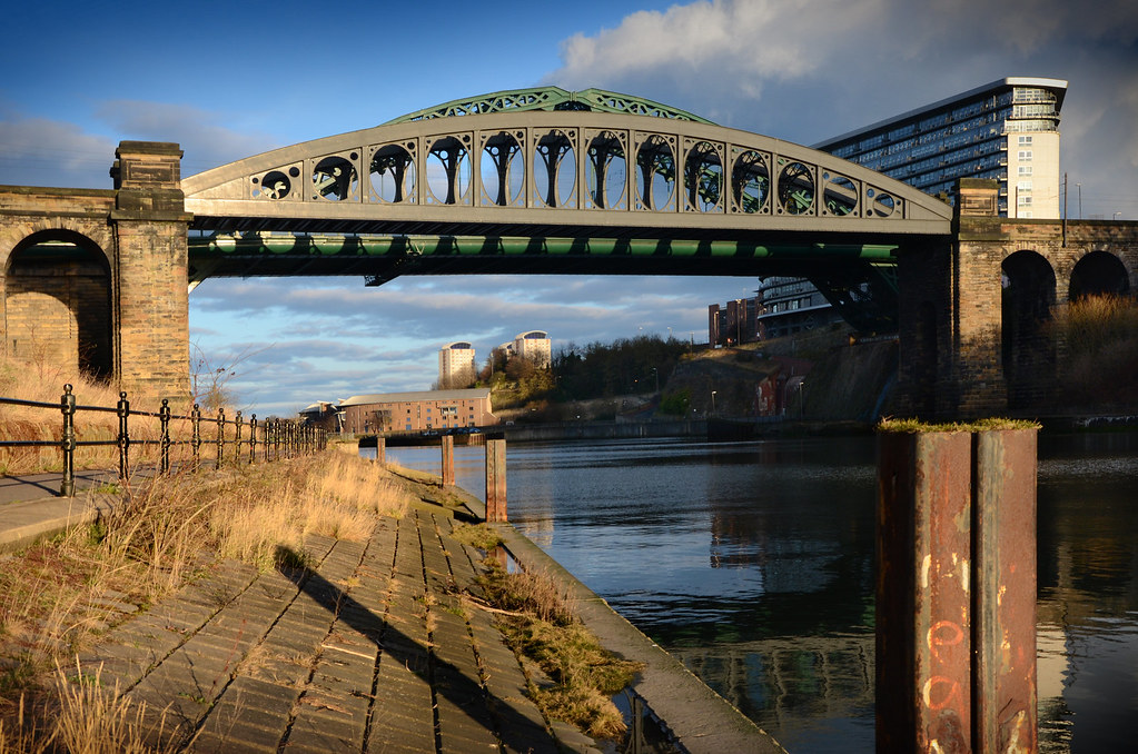 Wearmouth Bridge, Sunderland A walk along the banks of the… Flickr