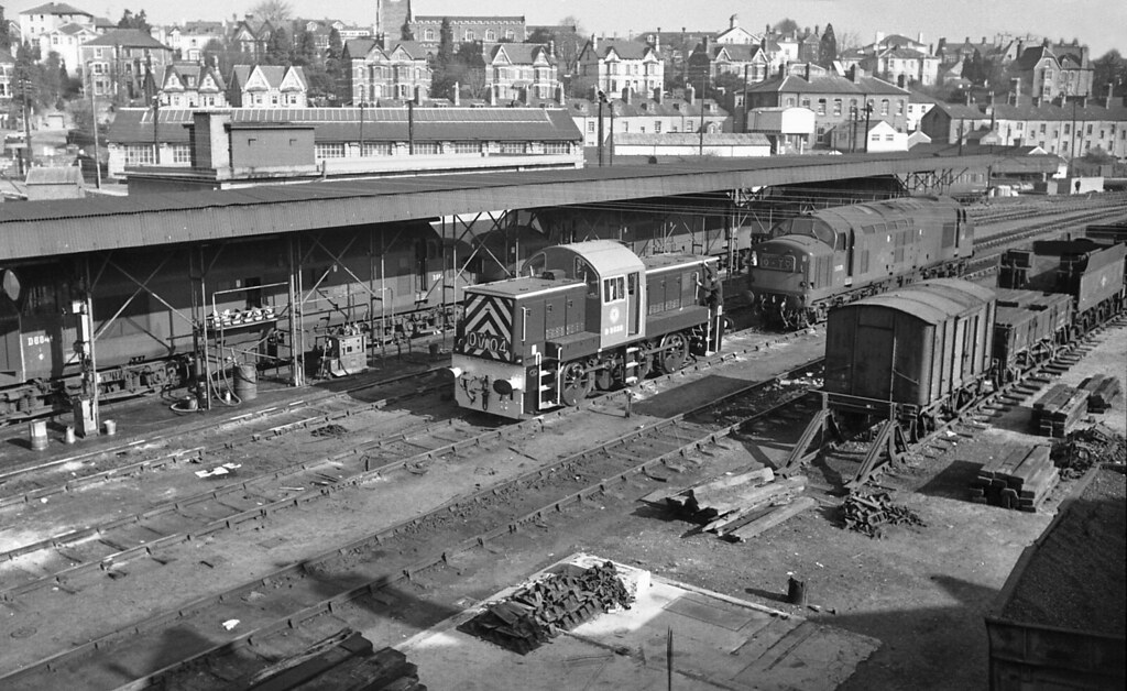 Godfrey Rd Depot, Newport High St Station, 1965 Positioned… Flickr
