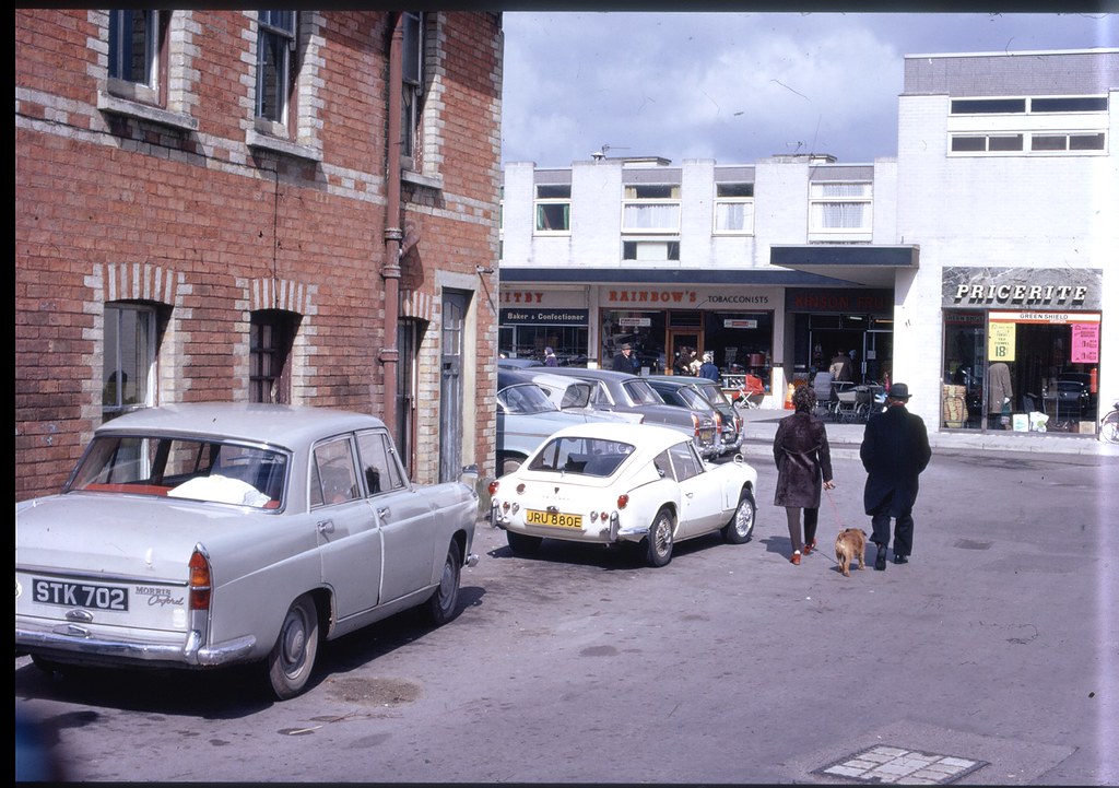 PRICERITE ETC. WIMBORNE RD. KINSON. BOURNEMOUTH. DORSET. 1… Flickr