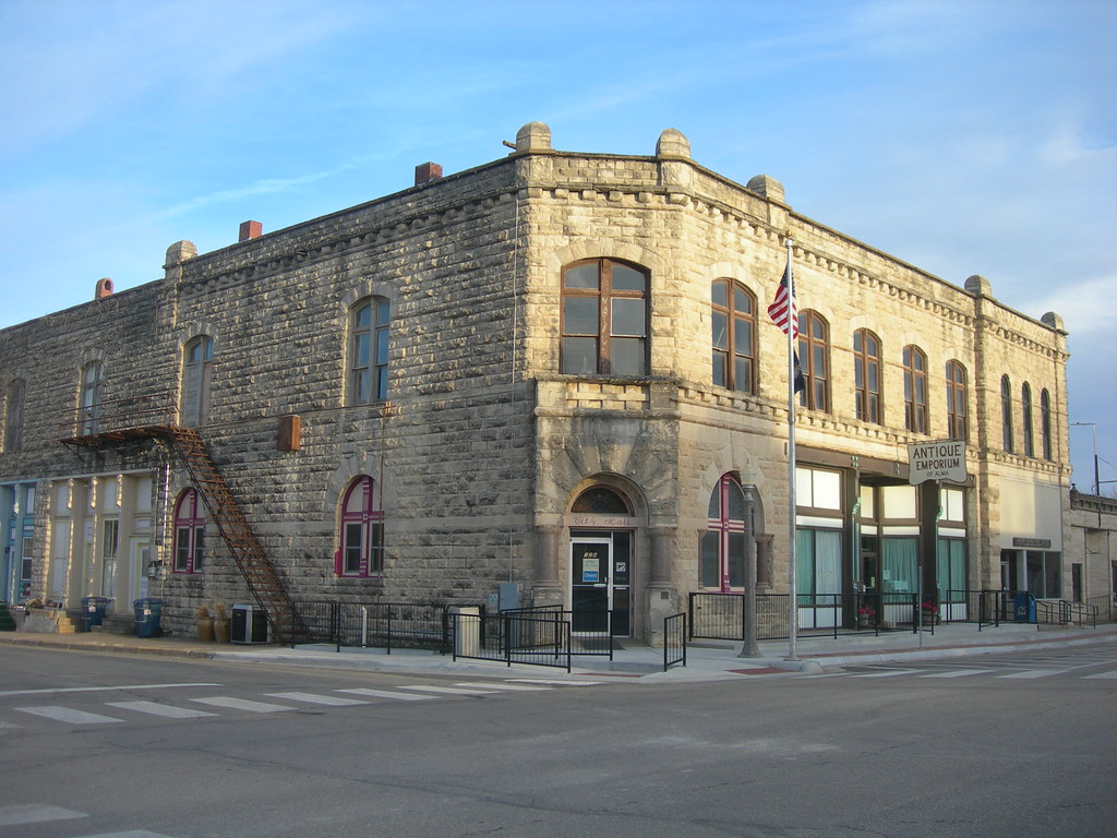 The Limerick Building Alma, Kansas Constructed in the late… Flickr