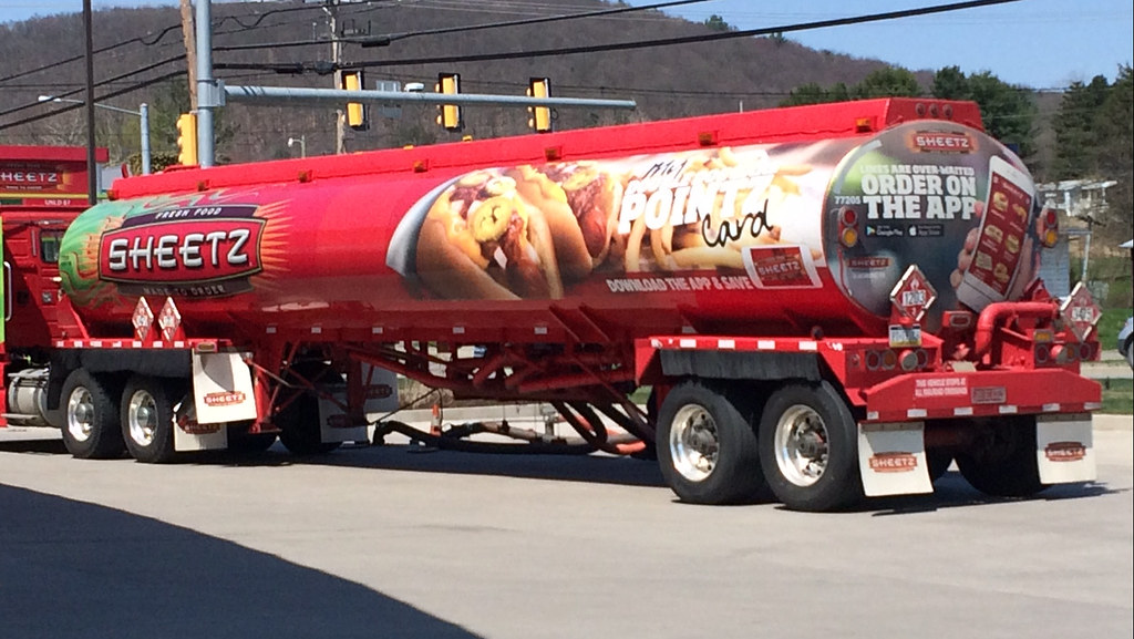 Sheetz tanker Wysox, Pennsylvania 2018. drpep Flickr