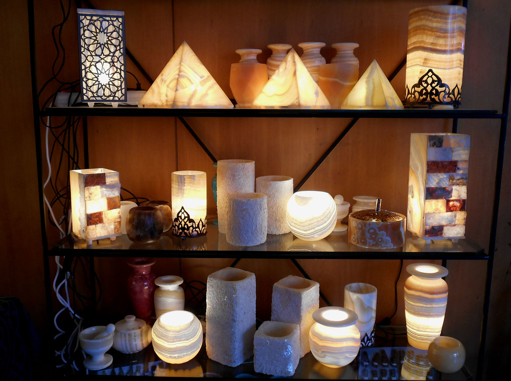 Egyptian alabaster hand carved lamps Enciclopedia Bonàs Flickr