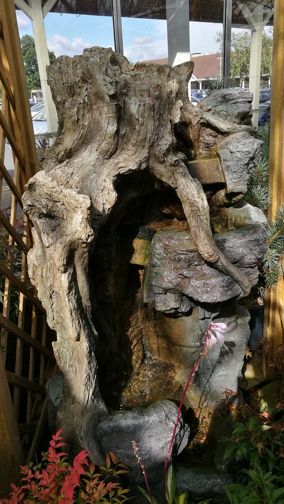 Notcutts Garden Centre water feature First proper try ou… Flickr