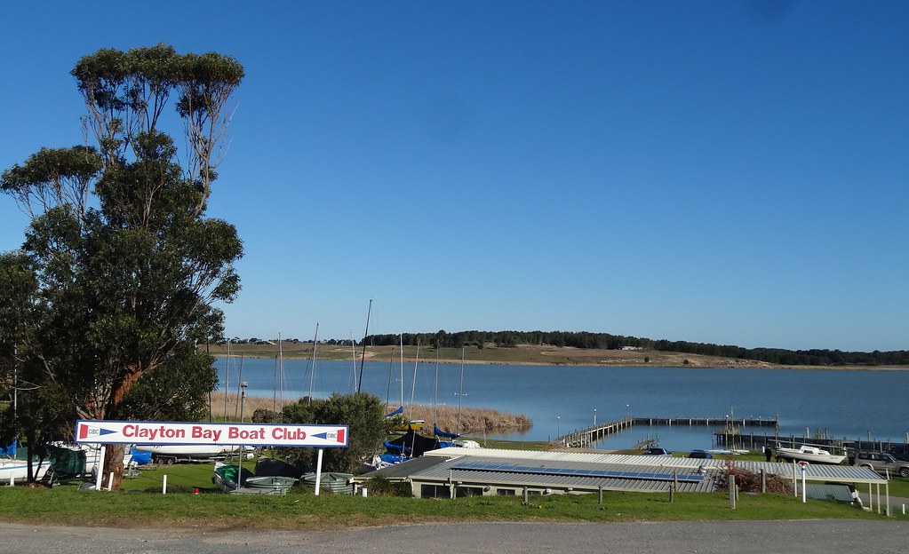 Clayton Bay. Here a narrow channel separates Clayton Bay o… Flickr