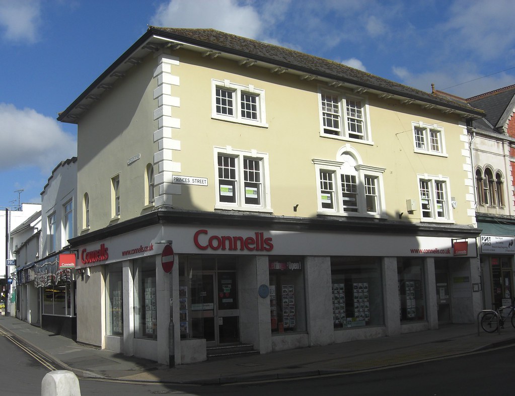 13 Princes Street, Yeovil In 1827 William Porter, printer… Flickr