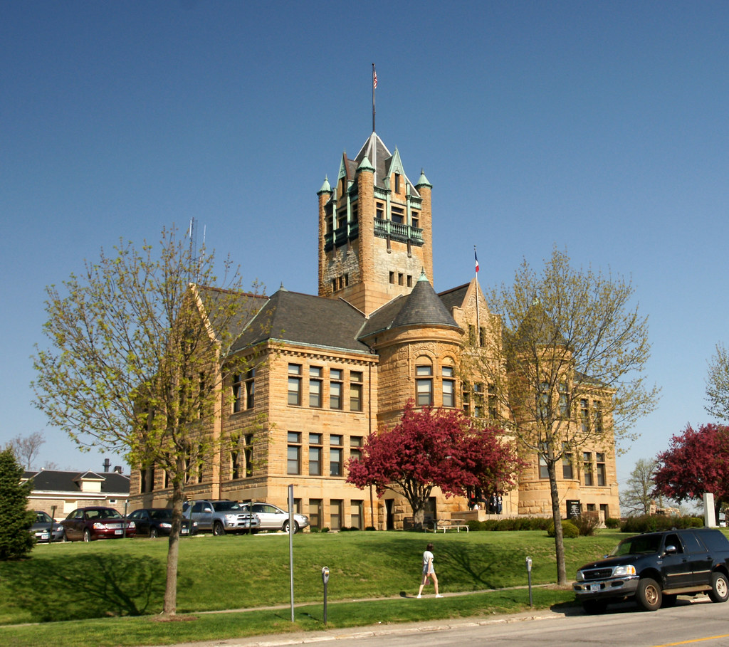 Johnson County Courthouse a photo on Flickriver
