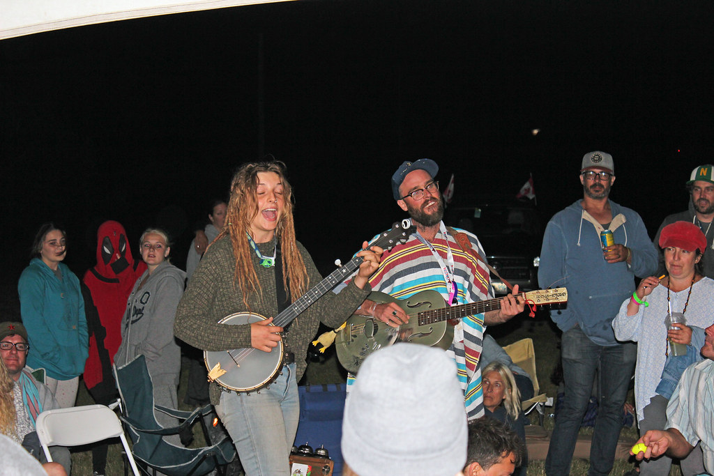 Blair Hamilton Hootenanny Stage (35) Copyright Mariposa … Flickr