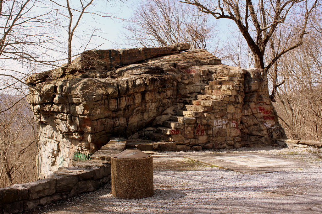 Big Rock & Scenic Overlook Sewanee, TN In the earliest d… Flickr