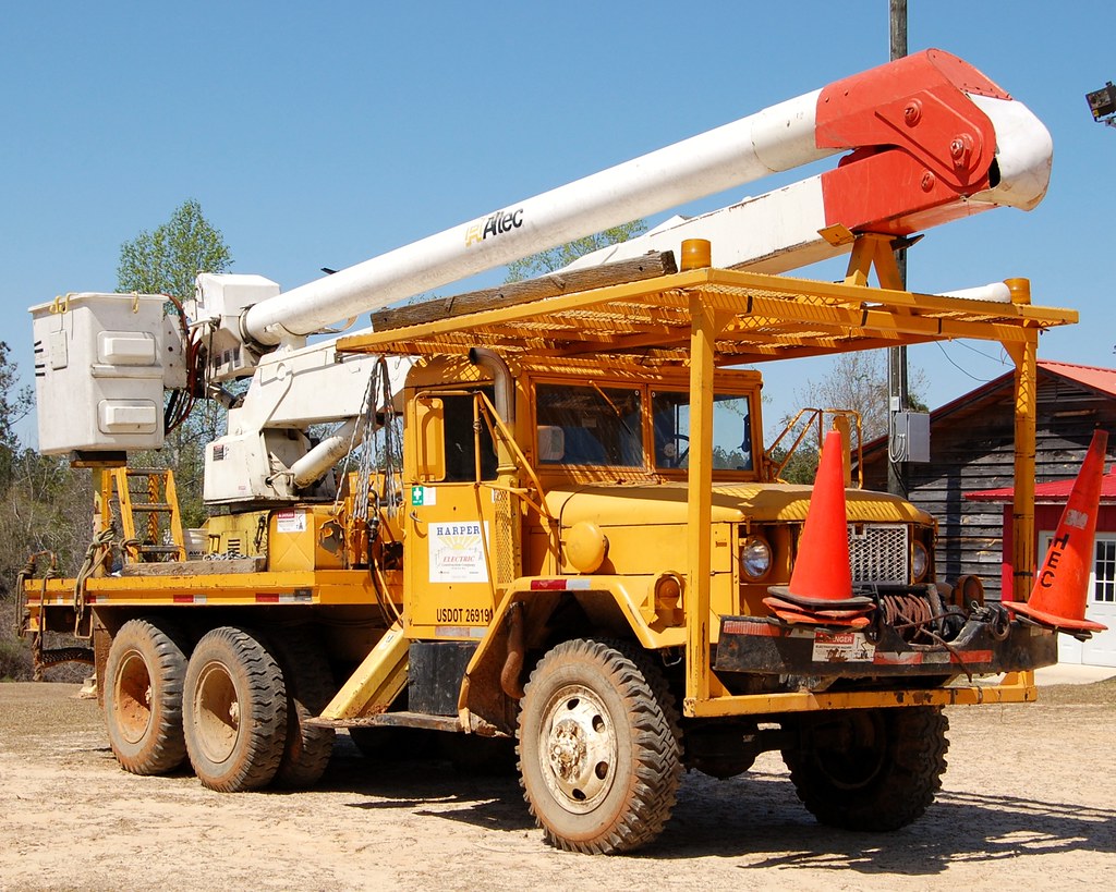 Harper Electric This exmilitary, 6x6 truck belongs to Har… Flickr