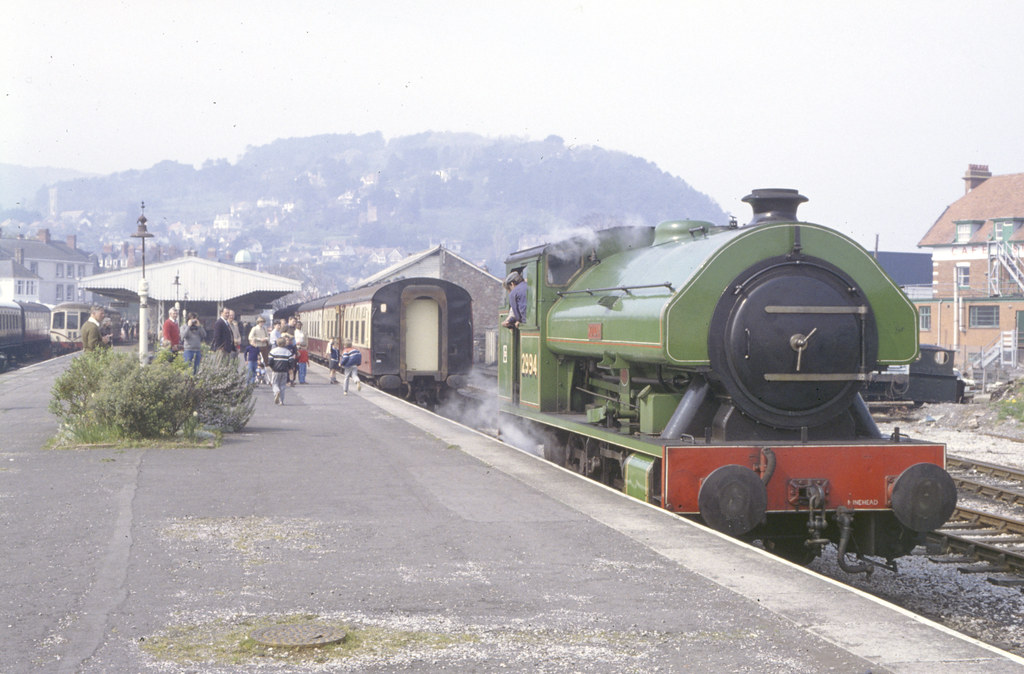 Vulcan Minehead 16482 Backing onto its train, Vulcan was… Flickr
