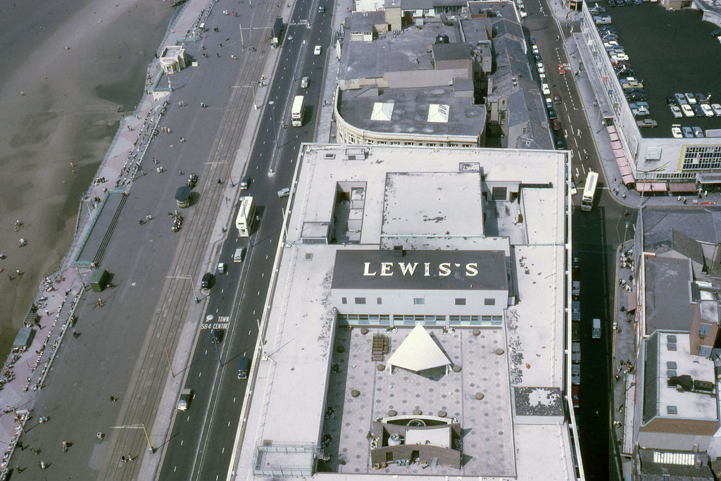 Lewis's at Blackpool The Blackpool branch of the Liverpool… Flickr