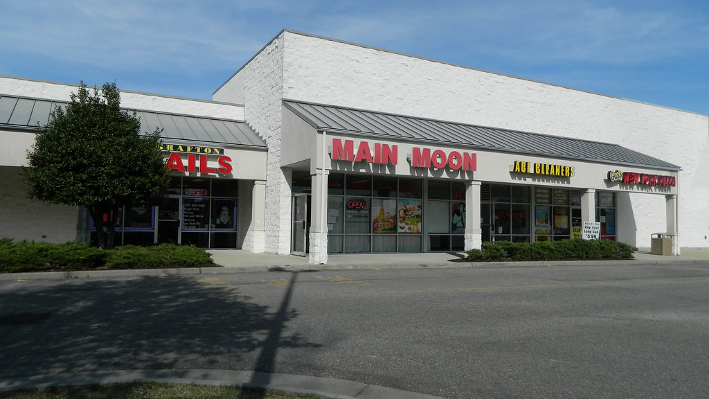 The Shops at Yorktown stores Grafton Nails Main Moon Ace C… Flickr