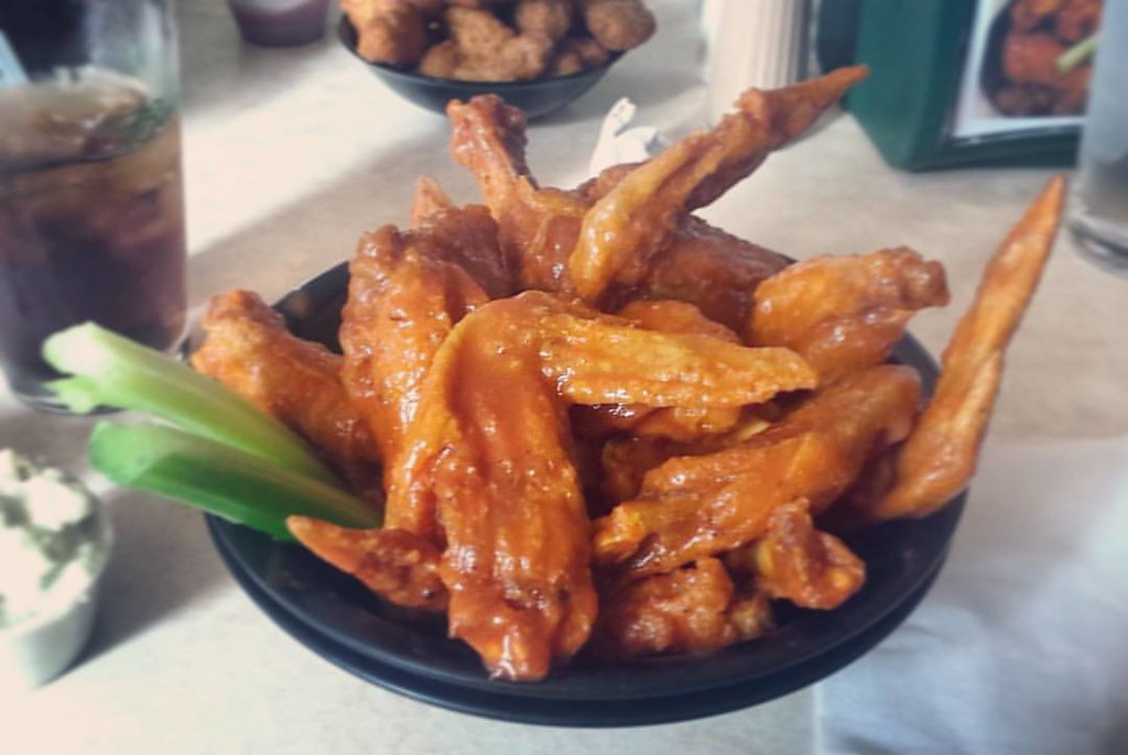 Best damn chicken wings I've ever had. elmira chickenwin… Flickr
