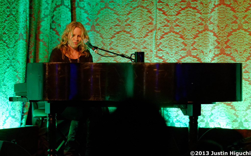 Vonda Shepard 4/24/2013 8 Vonda Shepard performing live a… Flickr