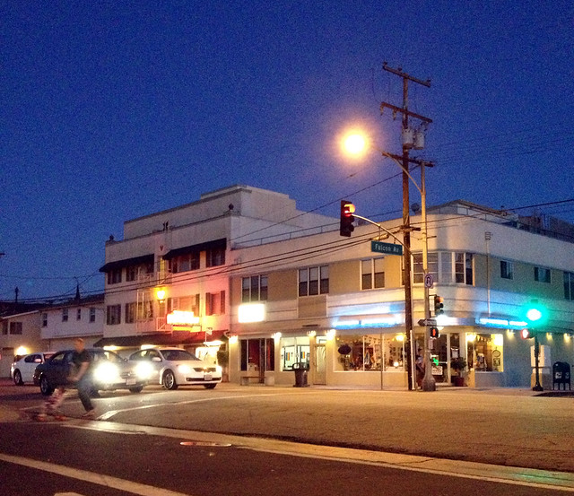 Broadway & Falcon a photo on Flickriver