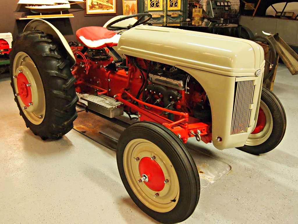 Ford 8N Tractor 2 | Photographed at the USA World Classics E… | Flickr