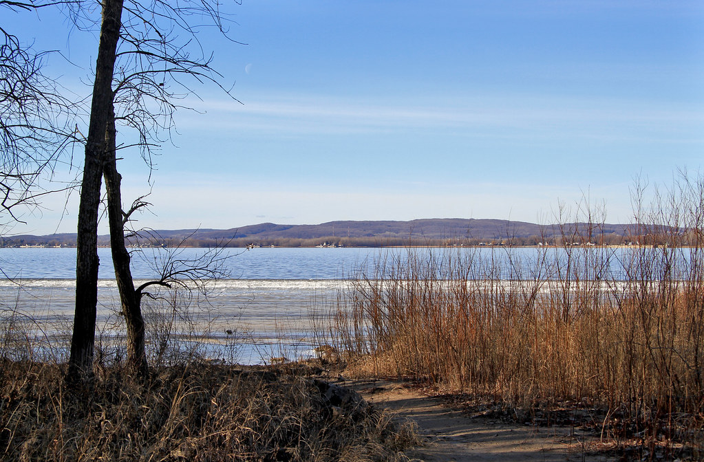 Vue sur le lac des DeuxMontagnes Photo Denis Tremblay Flickr