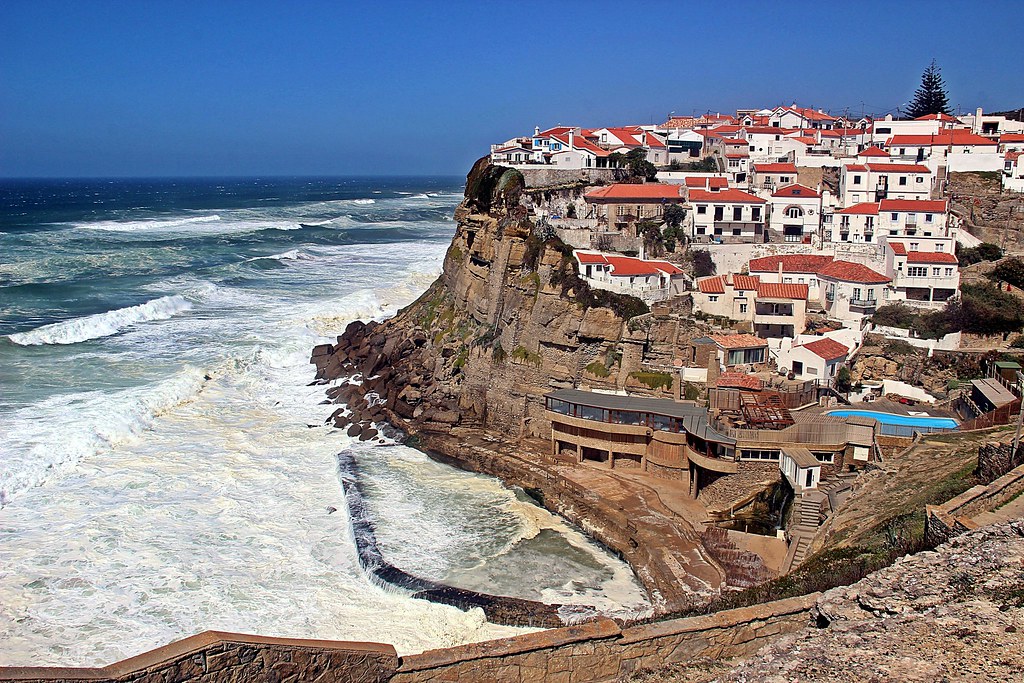 Bad weather! Azenhas do Mar, Sintra, Portugal Cardim Flickr